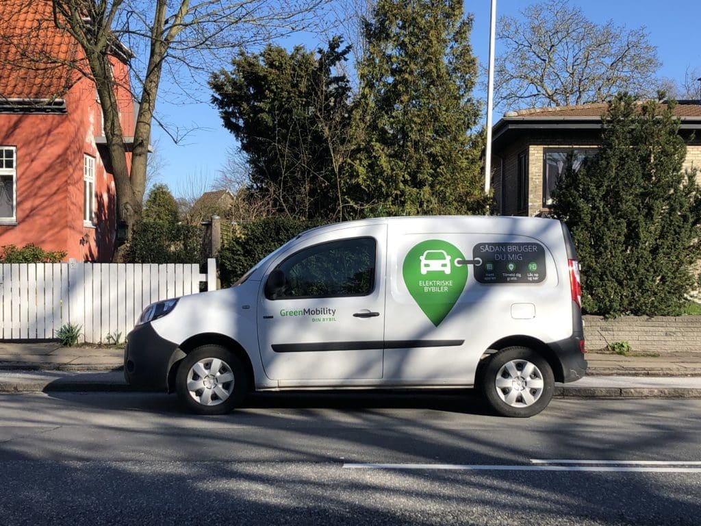 Renault Kangoo with GreenMobility Logo